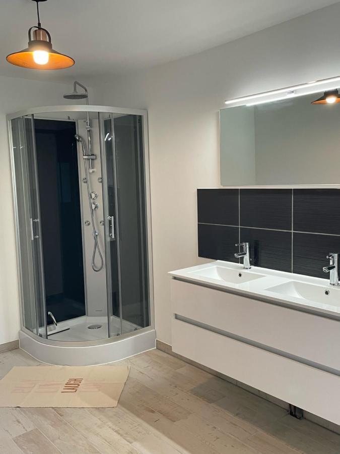 A La Campagne 6-8 Personnes Holiday home Mialet (Dordogne)