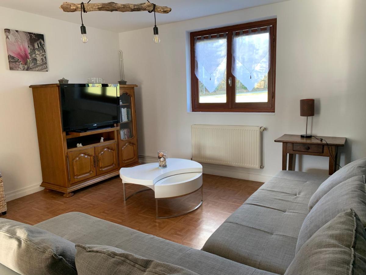 A La Campagne 6-8 Personnes Holiday home Mialet (Dordogne)